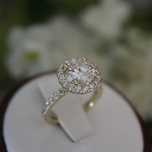 NEW Gold Round Diamond Halo Engagement Ring - Picture 5 of 6